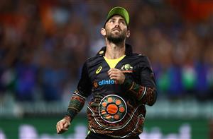 SYDNEY, AUSTRALIA - DECEMBER 06: Glenn Maxwell of Australia watches a six go over his head during game two of the Twenty20 International series between Australia and India at Sydney Cricket Ground on December 06, 2020 in Sydney, Australia. (Photo by Ryan Pierse/Getty Images)