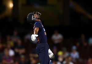 SYDNEY, AUSTRALIA - DECEMBER 06: Hardik Pandya of India reacts during game two of the Twenty20 International series between Australia and India at Sydney Cricket Ground on December 06, 2020 in Sydney, Australia. (Photo by Ryan Pierse/Getty Images)