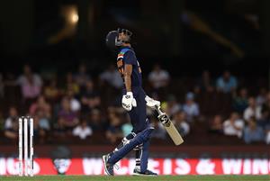 SYDNEY, AUSTRALIA - DECEMBER 06: Hardik Pandya of India reacts during game two of the Twenty20 International series between Australia and India at Sydney Cricket Ground on December 06, 2020 in Sydney, Australia. (Photo by Ryan Pierse/Getty Images)