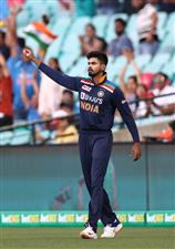 SYDNEY, AUSTRALIA - DECEMBER 06: Shreyas Iyer of India celebrates taking a catch to dismiss D'Arcy Short of Australia during game two of the Twenty20 International series between Australia and India at Sydney Cricket Ground on December 06, 2020 in Sydney, Australia. (Photo by Ryan Pierse/Getty Images)