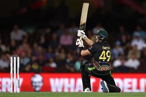 SYDNEY, AUSTRALIA - DECEMBER 06: Steve Smith of Australia bats during game two of the Twenty20 International series between Australia and India at Sydney Cricket Ground on December 06, 2020 in Sydney, Australia. (Photo by Ryan Pierse/Getty Images)