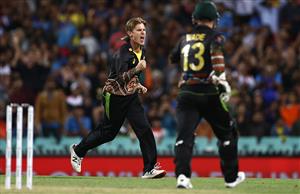SYDNEY, AUSTRALIA - DECEMBER 08: Adam Zampa of Australia celebrates after taking the wicket of Hardik Pandya of India during game three of the Twenty20 International series between Australia and India at Sydney Cricket Ground on December 08, 2020 in Sydney, Australia. (Photo by Ryan Pierse/Getty Images)