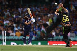 SYDNEY, AUSTRALIA - DECEMBER 08: Virat Kohli of India bats during game three of the Twenty20 International series between Australia and India at Sydney Cricket Ground on December 08, 2020 in Sydney, Australia. (Photo by Ryan Pierse/Getty Images)