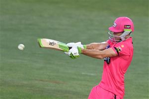 HOBART, AUSTRALIA - DECEMBER 13: Josh Philippe of the Sixers bats during the Big Bash League match between the Sydney Sixers and the Melbourne Renegades at Blundstone Arena, on December 13, 2020, in Hobart, Australia. (Photo by Steve Bell/Getty Images)