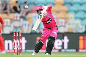 HOBART, AUSTRALIA - DECEMBER 13: Josh Philippe of the Sixers bats during the Big Bash League match between the Sydney Sixers and the Melbourne Renegades at Blundstone Arena, on December 13, 2020, in Hobart, Australia. (Photo by Matt King/Getty Images)