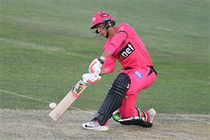 HOBART, AUSTRALIA - DECEMBER 13: Josh Philippe of the Sixers plays a shot during the Big Bash League match between the Sydney Sixers and the Melbourne Renegades at Blundstone Arena, on December 13, 2020, in Hobart, Australia. (Photo by Steve Bell/Getty Images)