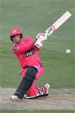 HOBART, AUSTRALIA - DECEMBER 13: Josh Philippe of the Sixers plays a shot during the Big Bash League match between the Sydney Sixers and the Melbourne Renegades at Blundstone Arena, on December 13, 2020, in Hobart, Australia. (Photo by Steve Bell/Getty Images)