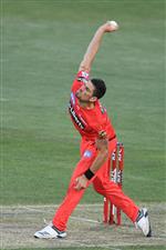 HOBART, AUSTRALIA - DECEMBER 13: Benny Howell of the Renegades bowls during the Big Bash League match between the Sydney Sixers and the Melbourne Renegades at Blundstone Arena, on December 13, 2020, in Hobart, Australia. (Photo by Steve Bell/Getty Images)