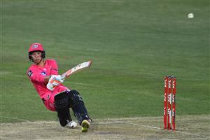 HOBART, AUSTRALIA - DECEMBER 13: Josh Philippe of the Sixers bats during the Big Bash League match between the Sydney Sixers and the Melbourne Renegades at Blundstone Arena, on December 13, 2020, in Hobart, Australia. (Photo by Steve Bell/Getty Images)