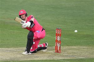 HOBART, AUSTRALIA - DECEMBER 13: Jordan Silk of the Sixers bats during the Big Bash League match between the Sydney Sixers and the Melbourne Renegades at Blundstone Arena, on December 13, 2020, in Hobart, Australia. (Photo by Steve Bell/Getty Images)