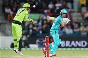 CANBERRA, AUSTRALIA - DECEMBER 14: Dan Lawrence of the Heat bats during the Big Bash League match between the Sydney Thunder and the Brisbane Heat at Manuka Oval, on December 14, 2020, in Canberra, Australia. (Photo by Brendon Thorne/Getty Images)