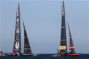 AUCKLAND, NEW ZEALAND - DECEMBER 15: Luna Rossa (R) and INEOS Team UK compete during a practice session ahead of the 2021 America's Cup on December 15, 2020 in Auckland, New Zealand. (Photo by Fiona Goodall/Getty Images)