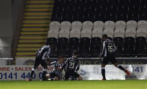 PAISLEY, SCOTLAND - DECEMBER 16: Jamie McGrath of St Mirren celebrates with Dylan Connolly, Ethan Erhahon and Brandon Mason after scoring their team
