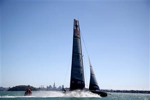 AUCKLAND, NEW ZEALAND - DECEMBER 17: INEOS Team UK, skippered by Ben Ainslie against New York Yacht Club American Magic, skippered by Terry Hutchinson in the second race of the day during the America's Cup World Series on Auckland Harbour on December 17, 2020 in Auckland, New Zealand. (Photo by Phil Walter/Getty Images)