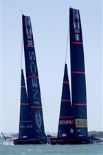AUCKLAND, NEW ZEALAND - DECEMBER 17: Luna Rossa Prada Pirelli Team, skippered by Max Sirena against INEOS Team UK, skippered by Ben Ainslie in the third race of the the America's Cup World Series on Auckland Harbour on December 17, 2020 in Auckland, New Zealand. (Photo by Phil Walter/Getty Images)
