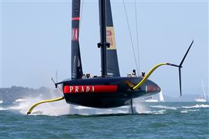 AUCKLAND, NEW ZEALAND - DECEMBER 17: Luna Rossa Prada Pirelli Team, skippered by Max Sirena against INEOS Team UK, skippered by Ben Ainslie in the third race of the the America's Cup World Series on Auckland Harbour on December 17, 2020 in Auckland, New Zealand. (Photo by Phil Walter/Getty Images)