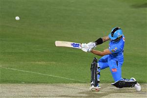 HOBART, AUSTRALIA - DECEMBER 20: Jake Weatherald of the Strikers bats during the Big Bash League match between the Sydney Sixers and the Adelaide Strikers at Blundstone Arena, on December 20, 2020, in Hobart, Australia. (Photo by Steve Bell/Getty Images)
