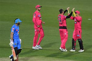 HOBART, AUSTRALIA - DECEMBER 20: Dan Christian of the Sixers celebrates the wicket of Phil Salt of the Strikers during the Big Bash League match between the Sydney Sixers and the Adelaide Strikers at Blundstone Arena, on December 20, 2020, in Hobart, Australia. (Photo by Steve Bell/Getty Images)