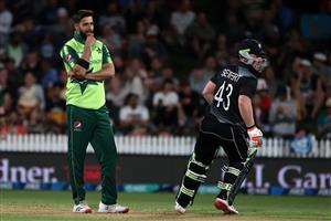 HAMILTON, NEW ZEALAND - DECEMBER 20: Imad Wasim of Pakistan reacts to his bowling during the game two of the International T20 series between New Zealand and Pakistan at Seddon Park on December 20, 2020 in Hamilton, New Zealand. (Photo by Fiona Goodall/Getty Images)