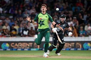 HAMILTON, NEW ZEALAND - DECEMBER 20: Shaheen Afridi of Pakistan reacts as he bowls during the game two of the International T20 series between New Zealand and Pakistan at Seddon Park on December 20, 2020 in Hamilton, New Zealand. (Photo by Fiona Goodall/Getty Images)