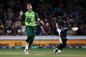 HAMILTON, NEW ZEALAND - DECEMBER 20: Shaheen Afridi of Pakistan reacts as he bowls during game two of the International T20 series between New Zealand and Pakistan at Seddon Park on December 20, 2020 in Hamilton, New Zealand. (Photo by Fiona Goodall/Getty Images)