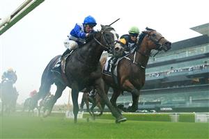 SYDNEY, AUSTRALIA - DECEMBER 19: Rachel King on Our Bellagio Miss wins race 7 the City Tattersalls Club Handicap during Sydney Racing at Royal Randwick Racecourse on December 19, 2020 in Sydney, Australia. (Photo by Mark Evans/Getty Images)