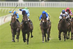 SYDNEY, AUSTRALIA - DECEMBER 19: Tim Clark on Edison (pale blue) wins race 8 the Bisley Workwear Handicap during Sydney Racing at Royal Randwick Racecourse on December 19, 2020 in Sydney, Australia. (Photo by Mark Evans/Getty Images)