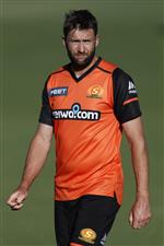 CANBERRA, AUSTRALIA - DECEMBER 22: Andrew Tye of the Perth Scorchers warms up before the Big Bash League match between the Sydney Thunder and the Perth Scorchers at Manuka Oval, on December 22, 2020, in Canberra, Australia. (Photo by Darrian Traynor/Getty Images)