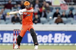 CANBERRA, AUSTRALIA - DECEMBER 22: Ashton Turner of the Perth Scorchers bats during the Big Bash League match between the Sydney Thunder and the Perth Scorchers at Manuka Oval, on December 22, 2020, in Canberra, Australia. (Photo by Darrian Traynor/Getty Images)