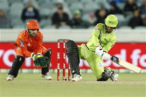 CANBERRA, AUSTRALIA - DECEMBER 22: First gamer Oliver Davies of the Thunder bats during the Big Bash League match between the Sydney Thunder and the Perth Scorchers at Manuka Oval, on December 22, 2020, in Canberra, Australia. (Photo by Darrian Traynor/Getty Images)