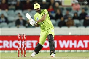 CANBERRA, AUSTRALIA - DECEMBER 22: Ben Cutting of the Thunder bats during the Big Bash League match between the Sydney Thunder and the Perth Scorchers at Manuka Oval, on December 22, 2020, in Canberra, Australia. (Photo by Darrian Traynor/Getty Images)