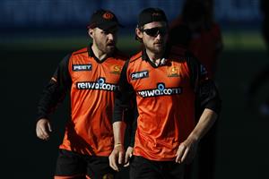 CANBERRA, AUSTRALIA - DECEMBER 22: Cameron Bancroft of the Perth Scorchers warms up before the Big Bash League match between the Sydney Thunder and the Perth Scorchers at Manuka Oval, on December 22, 2020, in Canberra, Australia. (Photo by Darrian Traynor/Getty Images)