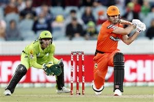 CANBERRA, AUSTRALIA - DECEMBER 22: Mitch Marsh of the Perth Scorchers bats during the Big Bash League match between the Sydney Thunder and the Perth Scorchers at Manuka Oval, on December 22, 2020, in Canberra, Australia. (Photo by Darrian Traynor/Getty Images)