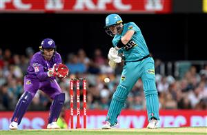 BRISBANE, AUSTRALIA - DECEMBER 27: Max Bryant of the Heat plays a shot during the Big Bash League match between the Brisbane Heat and the Hobart Hurricanes at The Gabba, on December 27, 2020, in Brisbane, Australia. (Photo by Bradley Kanaris/Getty Images)