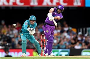 BRISBANE, AUSTRALIA - DECEMBER 27: Dawid Malan of the Hurricanes plays a shot during the Big Bash League match between the Brisbane Heat and the Hobart Hurricanes at The Gabba, on December 27, 2020, in Brisbane, Australia. (Photo by Bradley Kanaris/Getty Images)