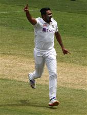 MELBOURNE, AUSTRALIA - DECEMBER 28: Ravi Ashwin of India celebrates taking the wicket of Marnus Labuschagne of Australia during day three of the Second Test match between Australia and India at Melbourne Cricket Ground on December 28, 2020 in Melbourne, Australia. (Photo by Robert Cianflone/Getty Images)