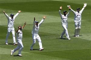MELBOURNE, AUSTRALIA - DECEMBER 28: The Indian slips cordon appeal unsuccessfully for the wicket of Joe Burns of Australia during day three of the Second Test match between Australia and India at Melbourne Cricket Ground on December 28, 2020 in Melbourne, Australia. (Photo by Robert Cianflone/Getty Images)