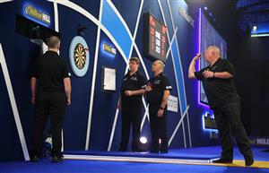 LONDON, ENGLAND - DECEMBER 28: Mervyn King of England in action during his third round match against José de Sousa of Portugal during day eleven of the PDC William Hill World Darts Championship at Alexandra Palace on December 28, 2020 in London, England. (Photo by Luke Walker/Getty Images)