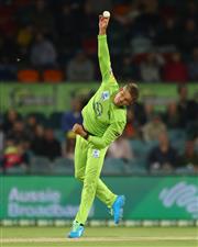 CANBERRA, AUSTRALIA - DECEMBER 29: Chris Green of the Thunder bowls during the Big Bash League match between Sydney Thunder and the Melbourne Stars at Manuka Oval, on December 29, 2020, in Canberra, Australia. (Photo by Mike Owen/Getty Images)