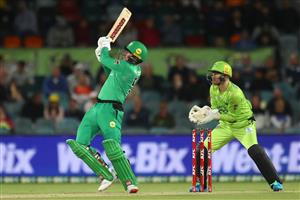 CANBERRA, AUSTRALIA - DECEMBER 29: Ben Dunk of the Stars bats during the Big Bash League match between Sydney Thunder and the Melbourne Stars at Manuka Oval, on December 29, 2020, in Canberra, Australia. (Photo by Mike Owen/Getty Images)