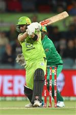 CANBERRA, AUSTRALIA - DECEMBER 29: Callum Ferguson of the Thunder bats during the Big Bash League match between Sydney Thunder and the Melbourne Stars at Manuka Oval, on December 29, 2020, in Canberra, Australia. (Photo by Mike Owen/Getty Images)