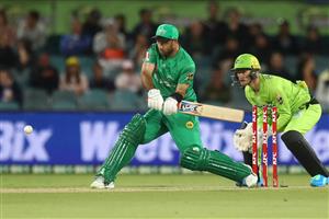 CANBERRA, AUSTRALIA - DECEMBER 29: Glenn Maxwell of the Stars bats during the Big Bash League match between Sydney Thunder and the Melbourne Stars at Manuka Oval, on December 29, 2020, in Canberra, Australia. (Photo by Mike Owen/Getty Images)