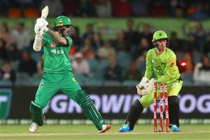 CANBERRA, AUSTRALIA - DECEMBER 29: Nic Maddinson of the Stars is bowled by Chris Green of the Thunder during the Big Bash League match between Sydney Thunder and the Melbourne Stars at Manuka Oval, on December 29, 2020, in Canberra, Australia. (Photo by Mike Owen/Getty Images)
