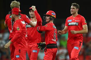GOLD COAST, AUSTRALIA - DECEMBER 29: Peter Hatzoglou of the Renegades celebrates after dismissing Jack Edwards of the Sixers during the Big Bash League match between the Melbourne Renegades and the Sydney Sixers at Metricon Stadium, on December 29, 2020, in Gold Coast, Australia. (Photo by Chris Hyde/Getty Images)