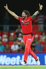 GOLD COAST, AUSTRALIA - DECEMBER 29: Kane Richardson of the Renegades appeals during the Big Bash League match between the Melbourne Renegades and the Sydney Sixers at Metricon Stadium, on December 29, 2020, in Gold Coast, Australia. (Photo by Chris Hyde/Getty Images)