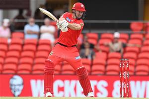 GOLD COAST, AUSTRALIA - DECEMBER 29: Shaun Marsh of the Renegades bats during the Big Bash League match between the Melbourne Renegades and the Sydney Sixers at Metricon Stadium, on December 29, 2020, in Gold Coast, Australia. (Photo by Chris Hyde/Getty Images)