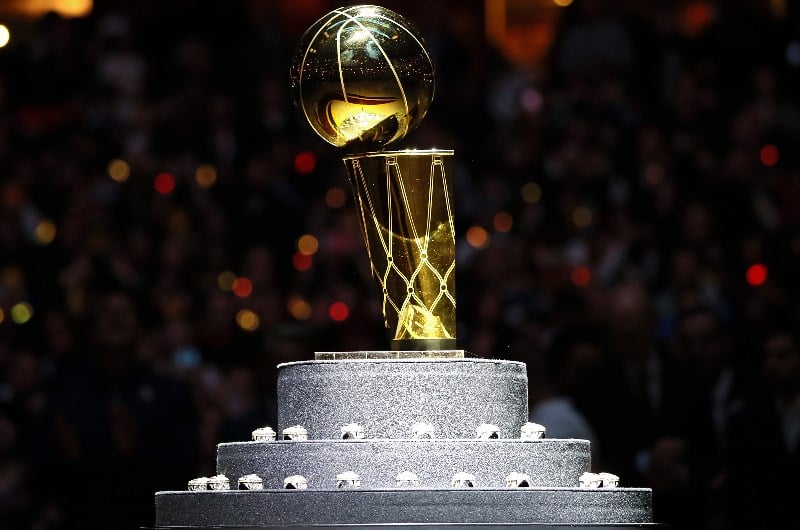 larry o'brien trophy