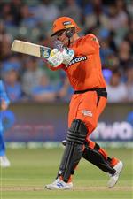 ADELAIDE, AUSTRALIA - DECEMBER 31: Jason Roy of the Perth Scorchers bats during the Big Bash League match between the Adelaide Strikers and the Perth Scorchers at Adelaide Oval, on December 31, 2020, in Adelaide, Australia. (Photo by Daniel Kalisz/Getty Images)