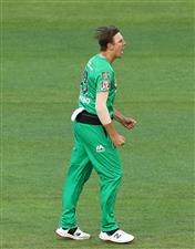 HOBART, AUSTRALIA - JANUARY 04: Sam Rainbird of the Melbourne Stars celebrates taking the wicket of Tim David of the Hurricanes during the Big Bash League match between the Melbourne Stars and the Hobart Hurricanes at Blundstone Arena, on January 04, 2021, in Hobart, Australia. (Photo by Robert Cianflone/Getty Images)