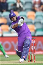 HOBART, AUSTRALIA - JANUARY 04: Peter Handscomb of the Hurricanes bats during the Big Bash League match between the Melbourne Stars and the Hobart Hurricanes at Blundstone Arena, on January 04, 2021, in Hobart, Australia. (Photo by Steve Bell/Getty Images)